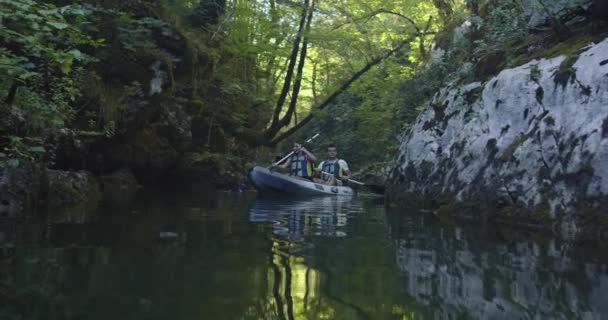 Kayak Rowing Slow Motion Kayaker Woman Man Kayaking Beautiful Landscape — Stock Video