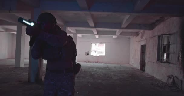 Retrato Soldado Del Ejército Combatiente Las Fuerzas Especiales Combatiente Guerra — Vídeo de stock