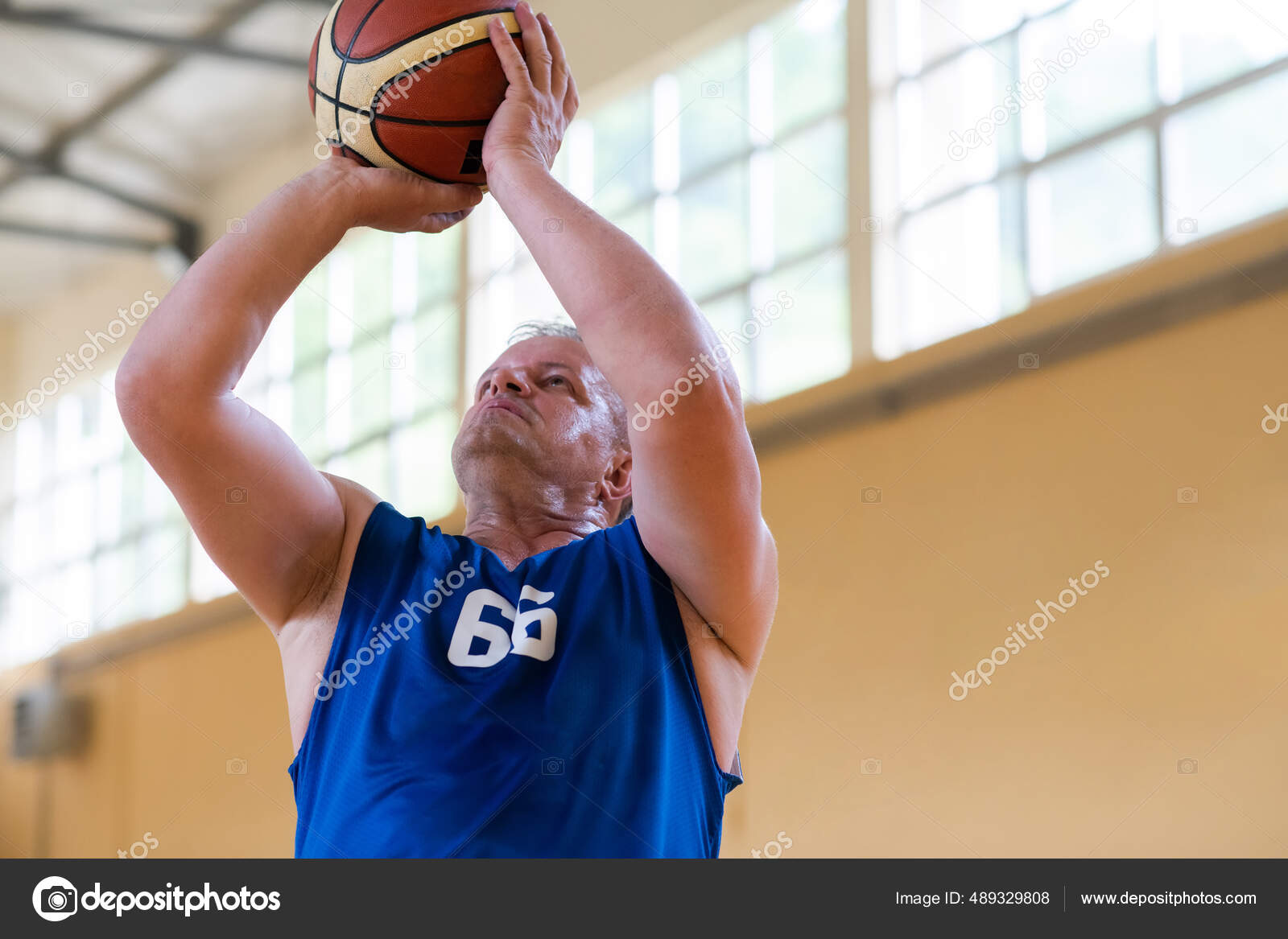 Foto Vista Superior Uma Pessoa Com Deficiência Jogando Basquete