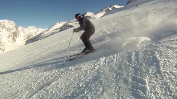 Esporte de esqui homem — Vídeo de Stock