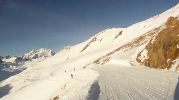 Esquí deporte hombre — Vídeo de stock