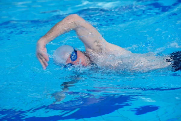 Людина плавець спортсмена — стокове фото