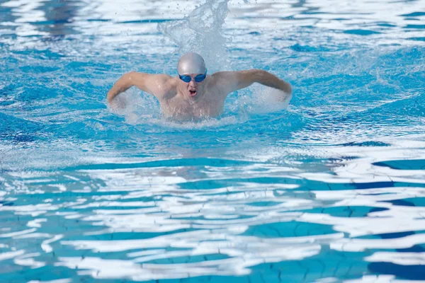 Atleta nuotatore uomo — Foto Stock