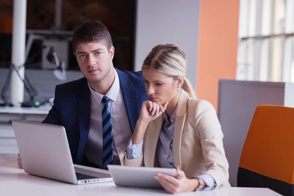 Business woman and man at office — Stock Photo, Image