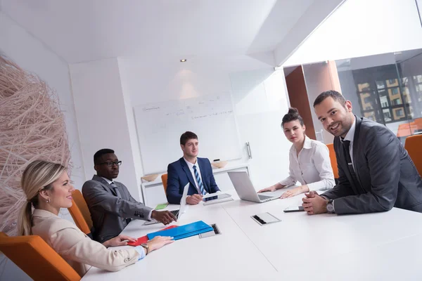 Personnel d'affaires, équipe au bureau — Photo