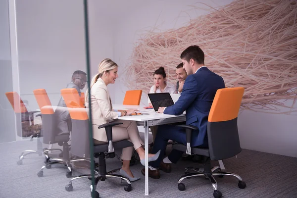 Empresários, equipa no escritório — Fotografia de Stock