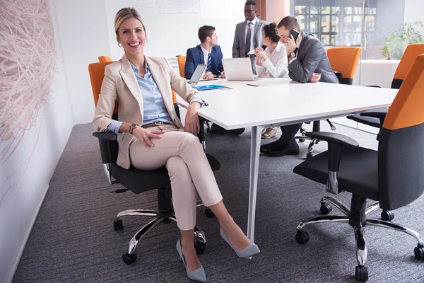 Geschäftsleute, Team im Büro — Stockfoto