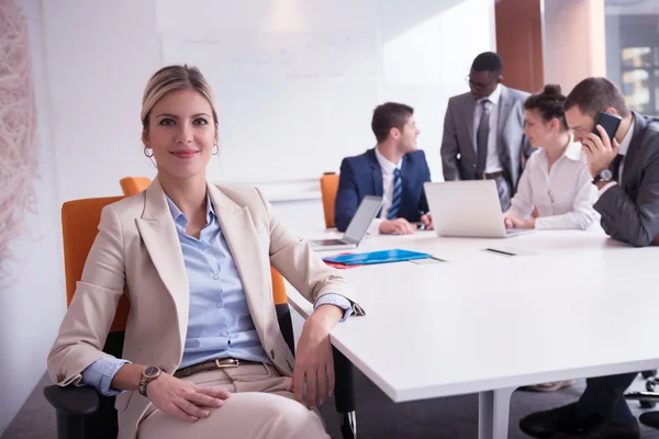 Personnel d'affaires, équipe au bureau — Photo