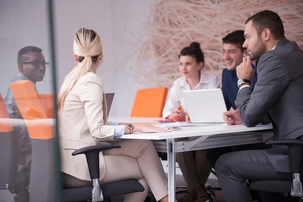 Mensen uit het bedrijfsleven, team op kantoor — Stockfoto