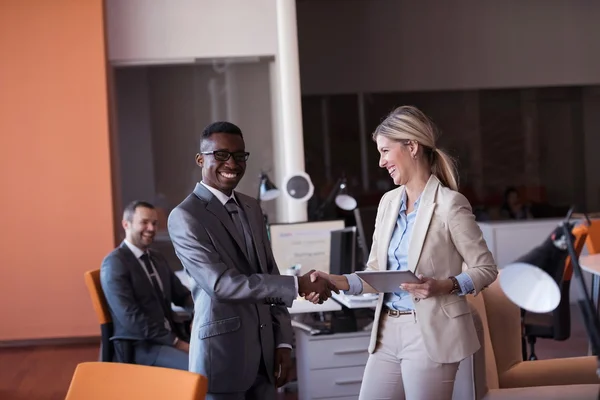 Business folk teamet på kontoret — Stockfoto