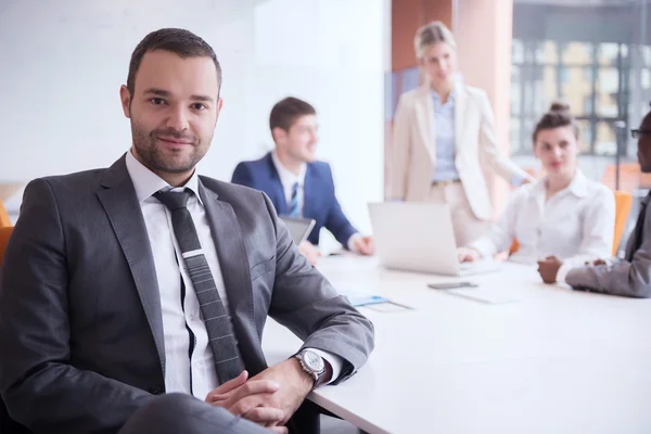 Personnel d'affaires, équipe au bureau — Photo