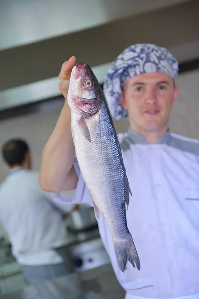 Chef holding big fish — Stock Photo, Image