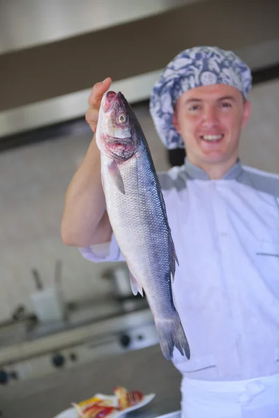 Chef holding big fish — Stock Photo, Image