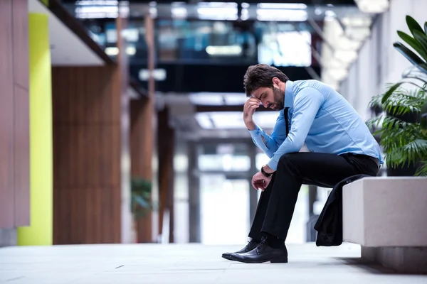 Jeune homme d'affaires frustré — Photo