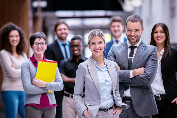 Team junger Geschäftsleute — Stockfoto