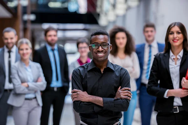 Équipe de jeunes entrepreneurs — Photo