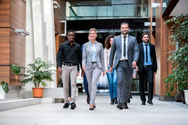 genç iş insanlar takım