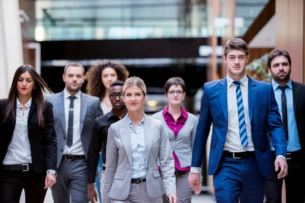 Team junger Geschäftsleute — Stockfoto