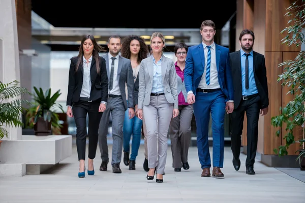 Equipo de jóvenes empresarios — Foto de Stock