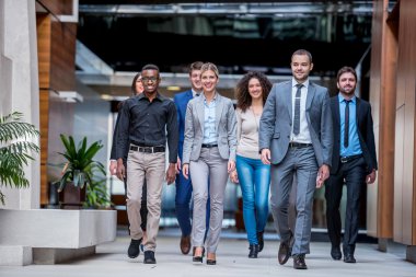 genç iş insanlar takım