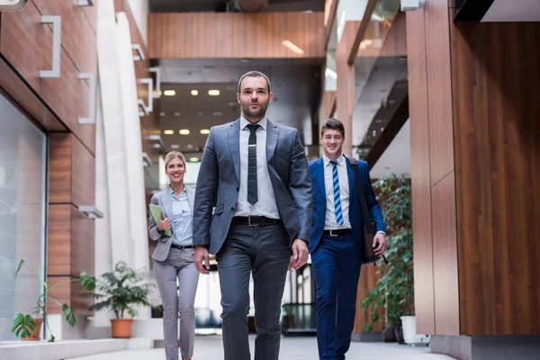 Geschäftsteam im Büro — Stockfoto