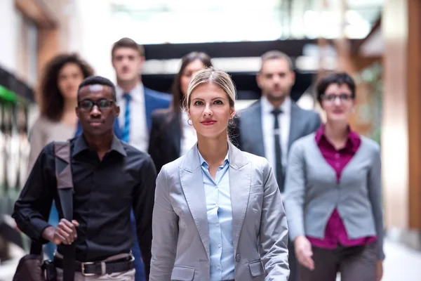 Team junger Geschäftsleute — Stockfoto