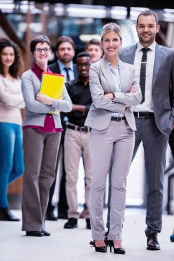 genç iş insanlar takım