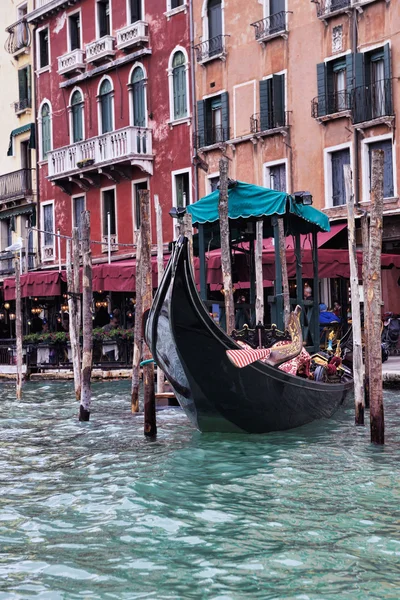 Venetië, mooie romantische Italiaanse stad — Stockfoto