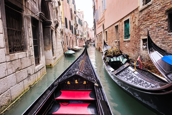 Venetië, mooie romantische Italiaanse stad — Stockfoto