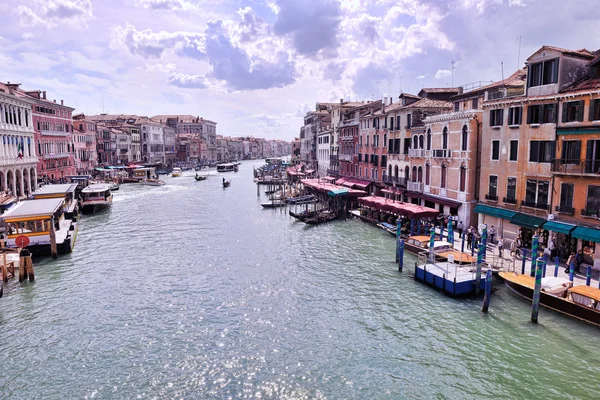 Pohled na Itálie Benátky s gondolami — Stock fotografie
