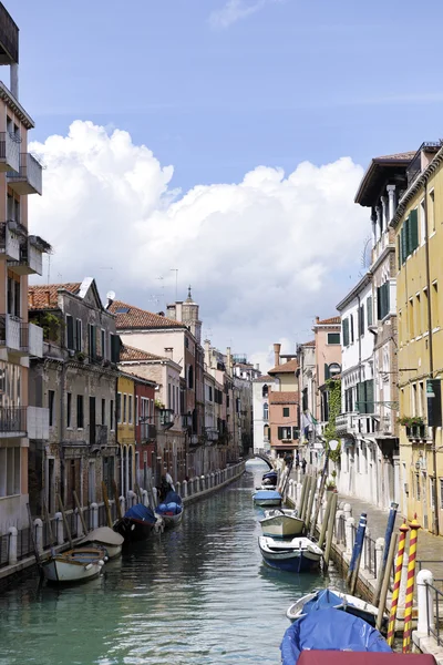 Venecia Italia vista con góndolas —  Fotos de Stock