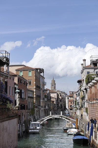 Venecia Italia vista con góndolas —  Fotos de Stock