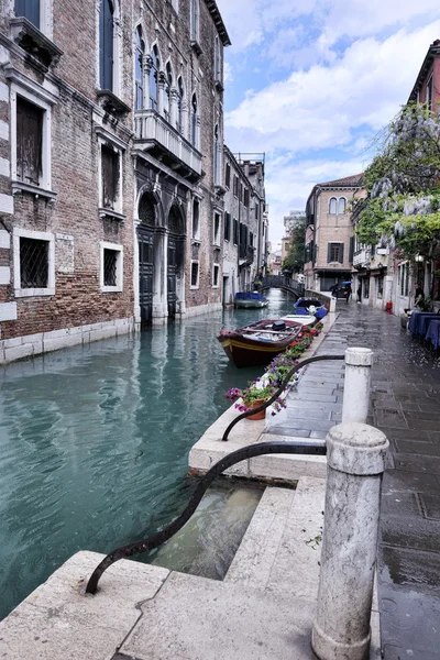 Veneza Itália vista com gôndolas — Fotografia de Stock