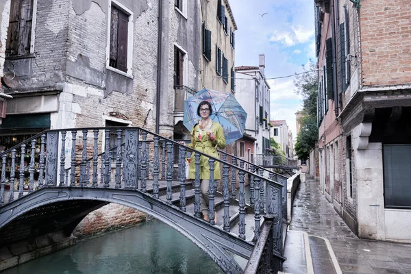 Bela mulher em Veneza — Fotografia de Stock