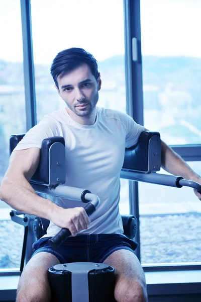 Man running on the treadmill — Stock Photo, Image