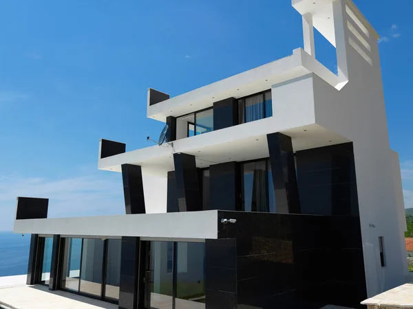 Modern çağdaş ev villa — Stok fotoğraf