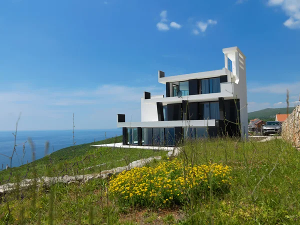 Modern çağdaş ev villa — Stok fotoğraf