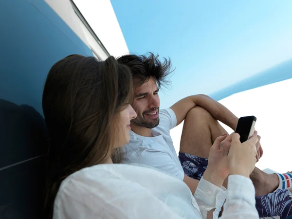 Young couple making selfie together — Stock Photo, Image