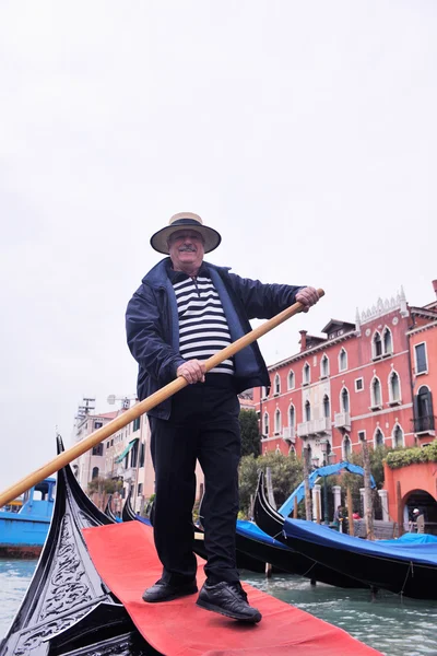 Venice italy, gondola driver in grand channel — Stock Photo, Image