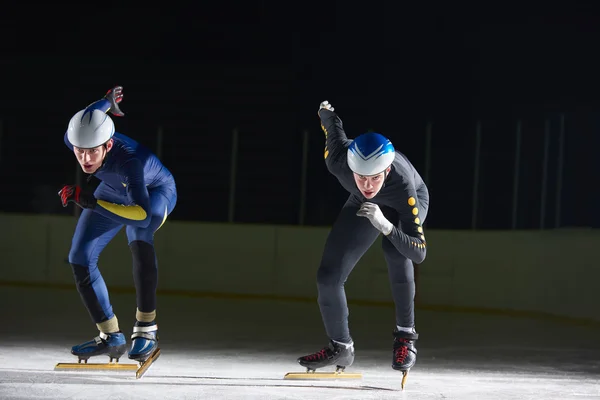 Jóvenes atletas Patinaje de velocidad — Foto de Stock