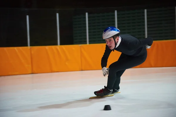 Joven atleta Patinaje de velocidad — Foto de Stock