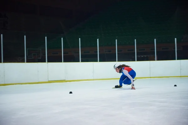 Velocidade atleta de patinação — Fotografia de Stock