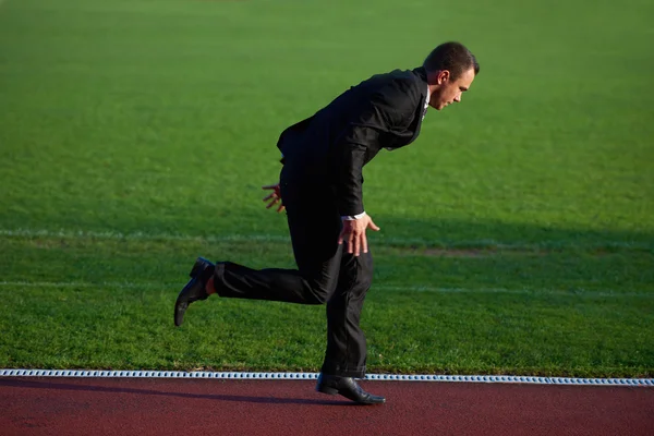 Geschäftsmann bereit zum Sprint — Stockfoto