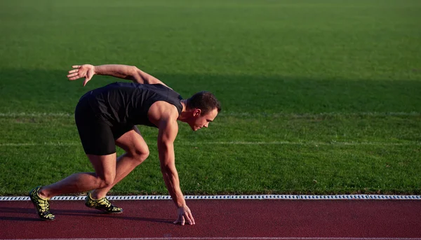 Athletischer Männer-Sprinter — Stockfoto