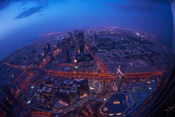 Dubais nächtliche Skyline — Stockfoto