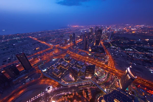 Dubai natt skyline — Stockfoto