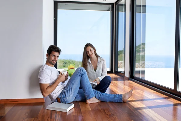 Couple at modern bright home indoors — Stock Photo, Image