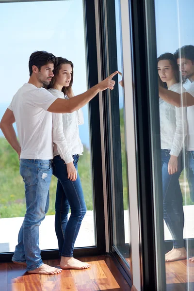 Relaxed young couple at home — Stock Photo, Image