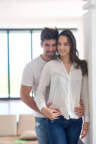 Casal romântico se divertir, relaxar em casa — Fotografia de Stock