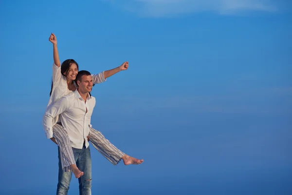 Romantic couple relaxing at modern home outdoor terrace — Stock Photo, Image